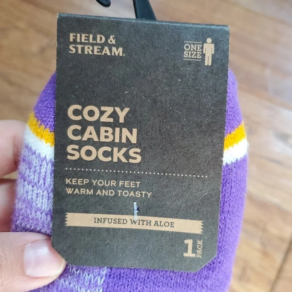 Field & Stream Purple Cozy Cabin Socks